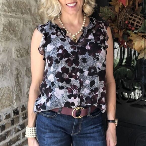 Cabi Weaver Floral Blouse Top - Picture 10 of 10